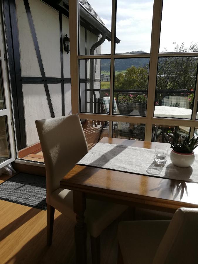 Ferienwohnungen Zum Niederberg Lieser Εξωτερικό φωτογραφία